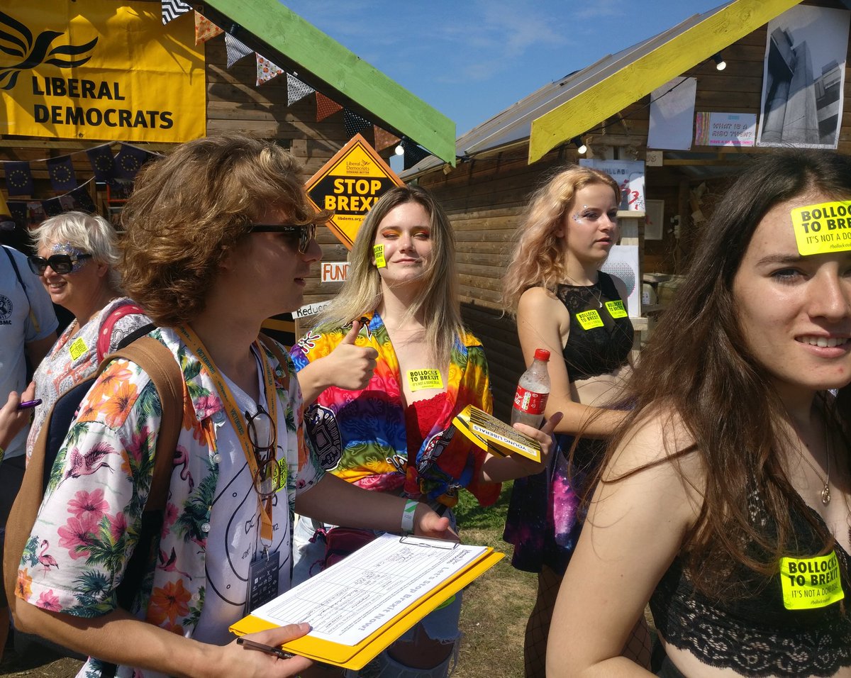 PeterBrook4's tweet photo. The fashion statement #victorious2019 @portsmouthld @VictoriousFest @LoveSouthseaUK queueing for #bollockstobrexit #stickers #b2boris #b2trump #StopBrexit #RemainerNow @portsmouthnews @EUflagmafia https://t.co/UKcZ9QtDC6