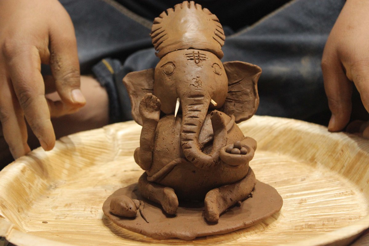 Youth For Seva on Twitter: &quot;Clay Ganesha workshops are organised by Youth for Seva to train volunteers in making Clay Ganesha . Here are a few snippets !!! ⁣⁣#yfs #ganesha #clay #workshop #