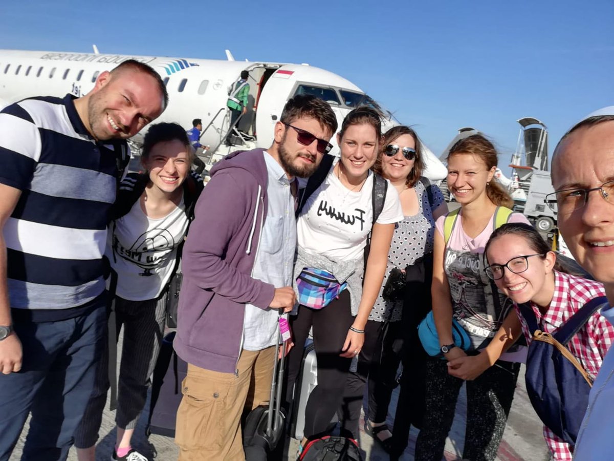 Polish volunteers on the way to #Weluli 
“Missio Weluli ” is a  voluntary service project for young people from Poland who want to bring help wherever it is needed. For more please visit: klaretynki.pl/wrzuc-do-puli-…