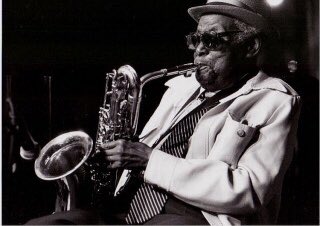 Cecil Payne  - “Saucer Eyes” 1956 
Personnel
Baritone Sax. – Cecil Payne
Bass – Tommy Potter
Drums – Art Taylor
Piano – Duke Jordan
Trumpet – Kenny Dorham

youtu.be/VljdDEfZkxA
<a href="/YouTube/">YouTube</a>
