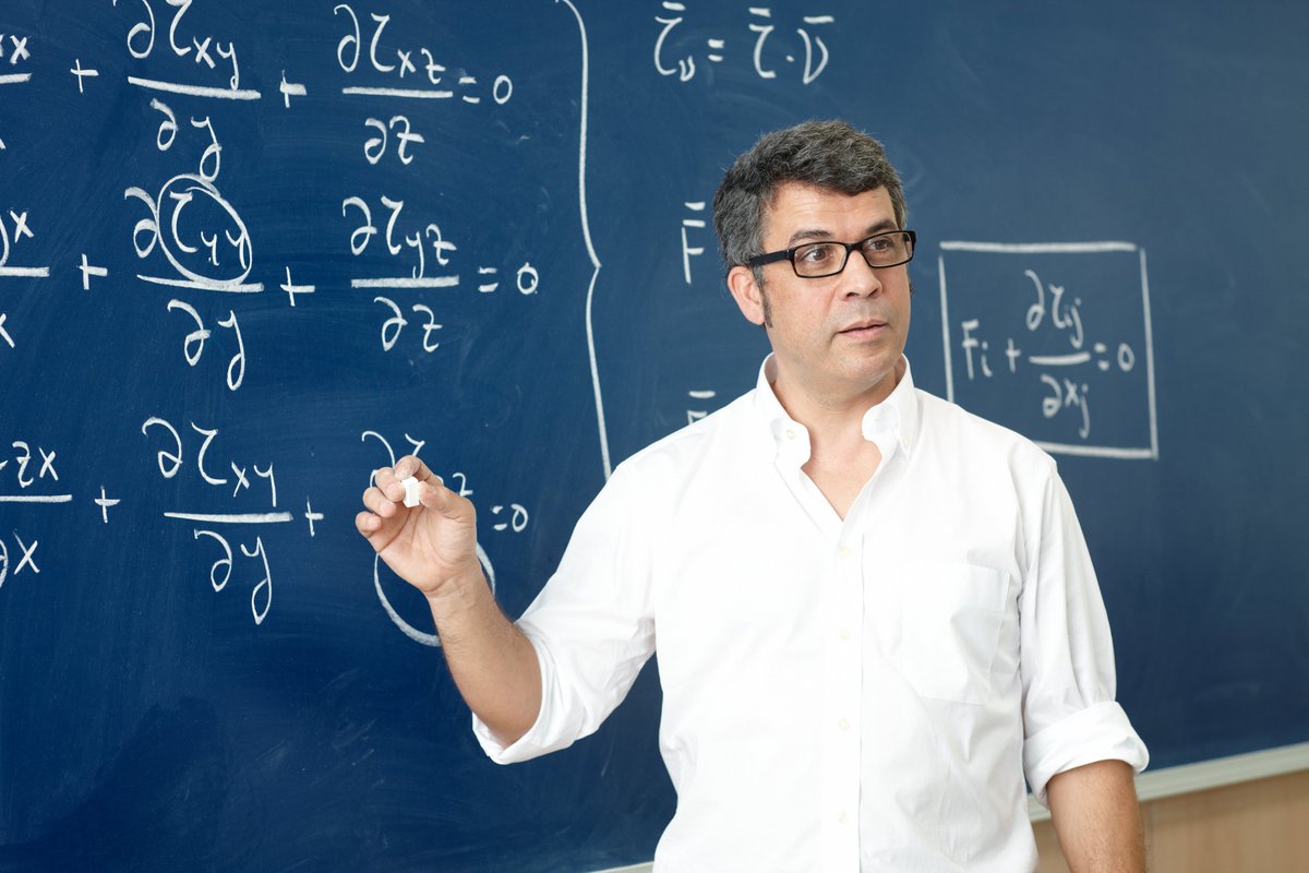 Check professor. Check professor. Профессор и студент. Учитель мужчина. Check professor.