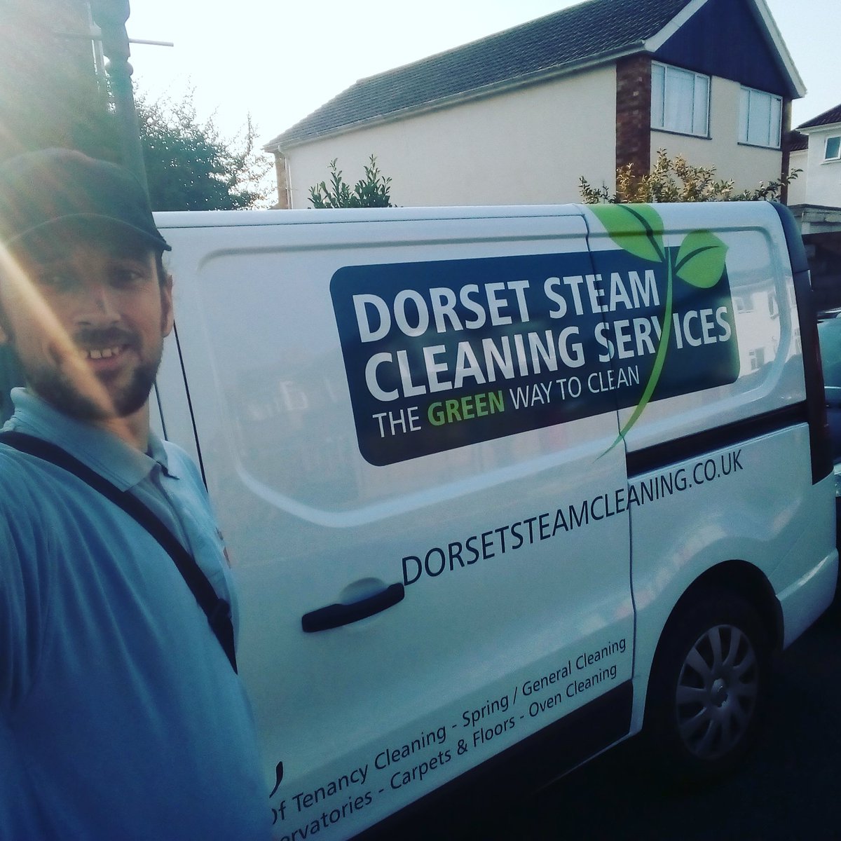 jim_chim_in_ey's tweet image. Just swept the chimney for the friendly fella Fitz who runs @DorsetSteamer 
They clean ovens, bathrooms carpets, floors and all thing that require a good clean, best of all they use steam which is a green way to get your house clean.
dorsetsteamcleaning.co.uk

#Dorset #Poole