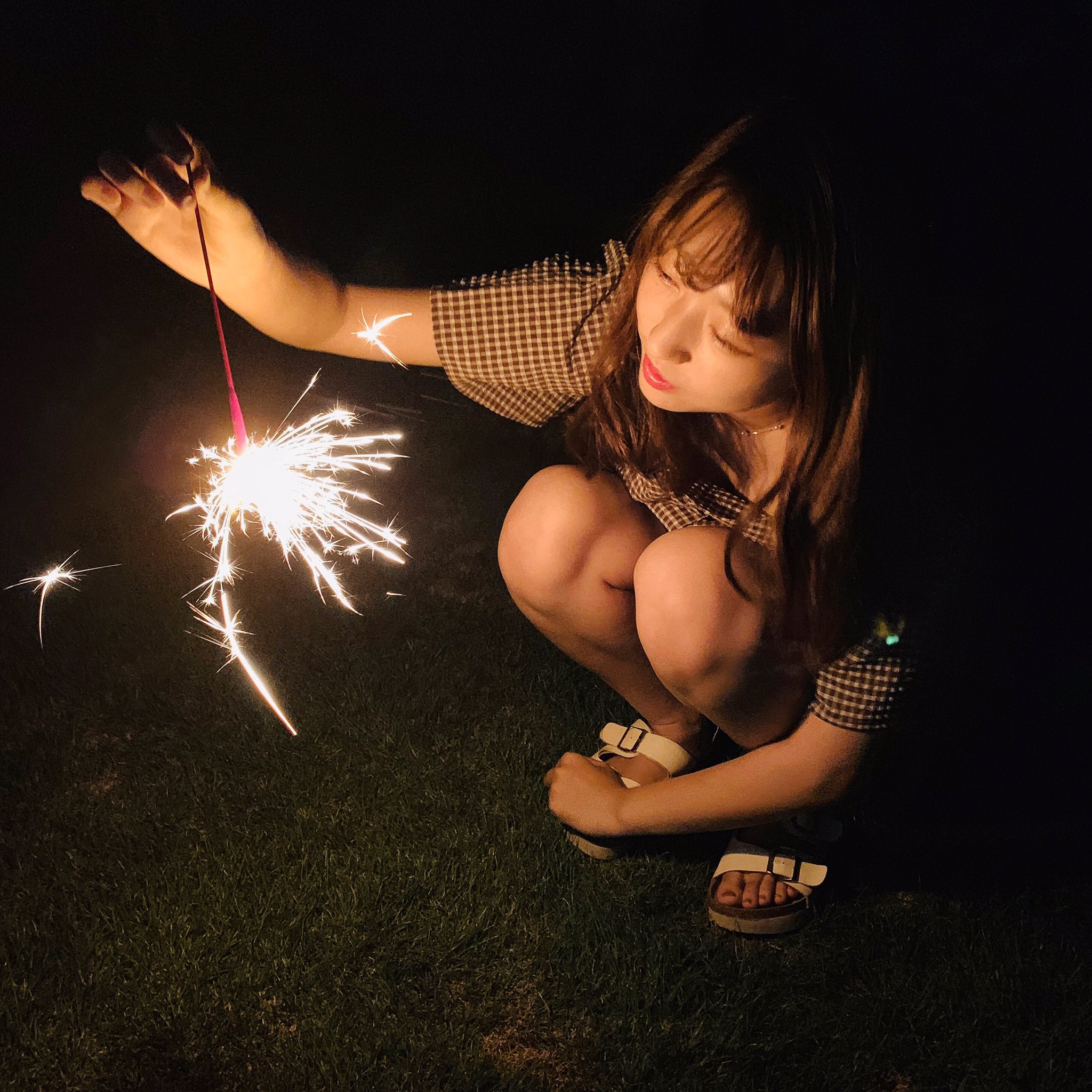 滝口莉彩 ミスアプリコット No 2 こんにちは 先日花火をしました 花火文字にも挑戦できてとっても楽しかったです 今日も投票よろしくお願いします 投票はこちら T Co Pis4utyth8 ミスコン ミスコレ ミス杏林 花火 花火文字 滝口莉彩 ミスアプリコット No 2 こんにちは 先日花火をしました 花火文字にも挑戦できてとっても楽しかったです 今日も投票よろしくお願いします 投票はこちら T Co Pis4utyth8 ミスコン ミスコレ ミス杏林 花火 花火文字