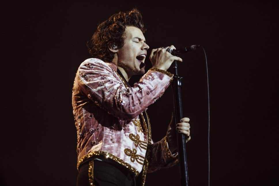 Vold_UK's tweet photo. Harry Styles ‘bit off the tip of his tongue’ after taking mushrooms while recording new album. #TheIndependent https://t.co/nrdpwJzEcr https://t.co/nzxVeVHYrS