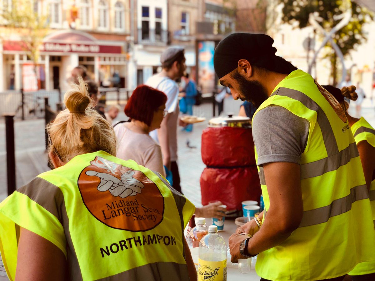 MidlandLangar's tweet image. 72 feeds in Northampton last Friday evening 🙏

#MLSS • #MLSSNorthampton