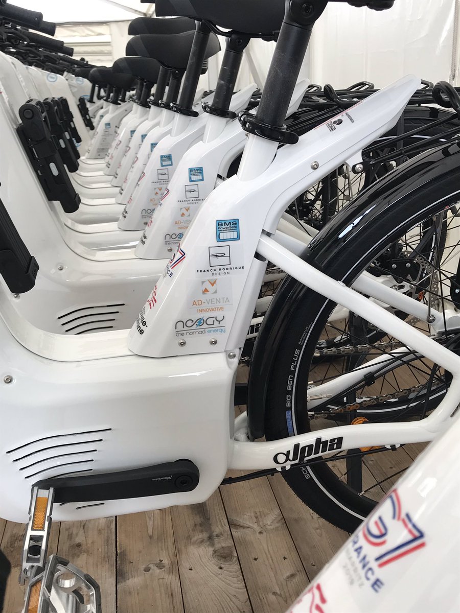 Ad_Venta's tweet photo. Très fier de participer à cette aventure au côté de PRAGMA. Voir rouler tout ces vélos à hydrogène pour le C7 et le plaisir manifeste des usagers fût un vrai plaisir ! #G7Biarrirz #H2bike #greenMobility @PragmaFuelCells @ENGIE_CofelyFR @BMSPowerSafe @NeogyNomade https://t.co/p5O0T7d8v8
