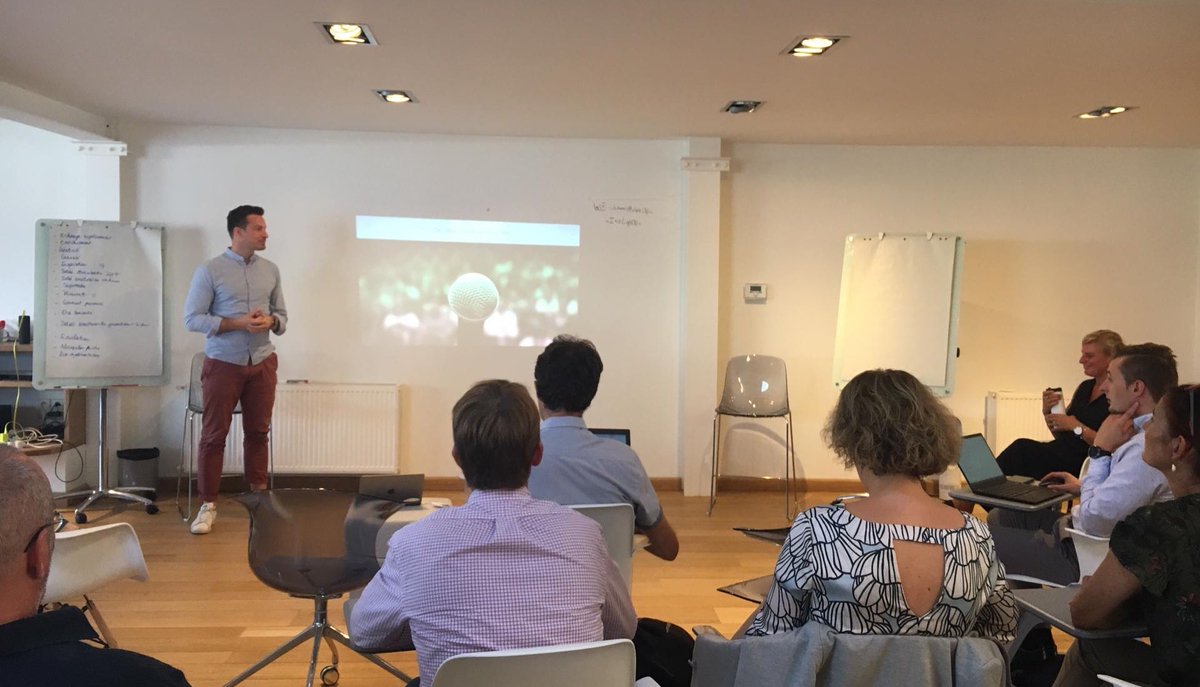 « S’appuyer sur ses expériences passées, ses ressources et les gens qui nous entourent pour être plus fort aujourd’hui » <a href="/rozoycharles/">Charles ROZOY</a> #boilcamp2019