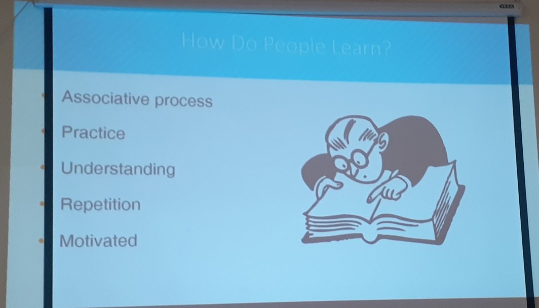 Official_Tebele's tweet photo. Martha Kagura presented a presentation of "how adults learn". #VCATTraining @IpasOrg @RadioSekhukhune @BoldwinMaposa @pascal_senior @abire_comfort https://t.co/YgeWJ7aSSn