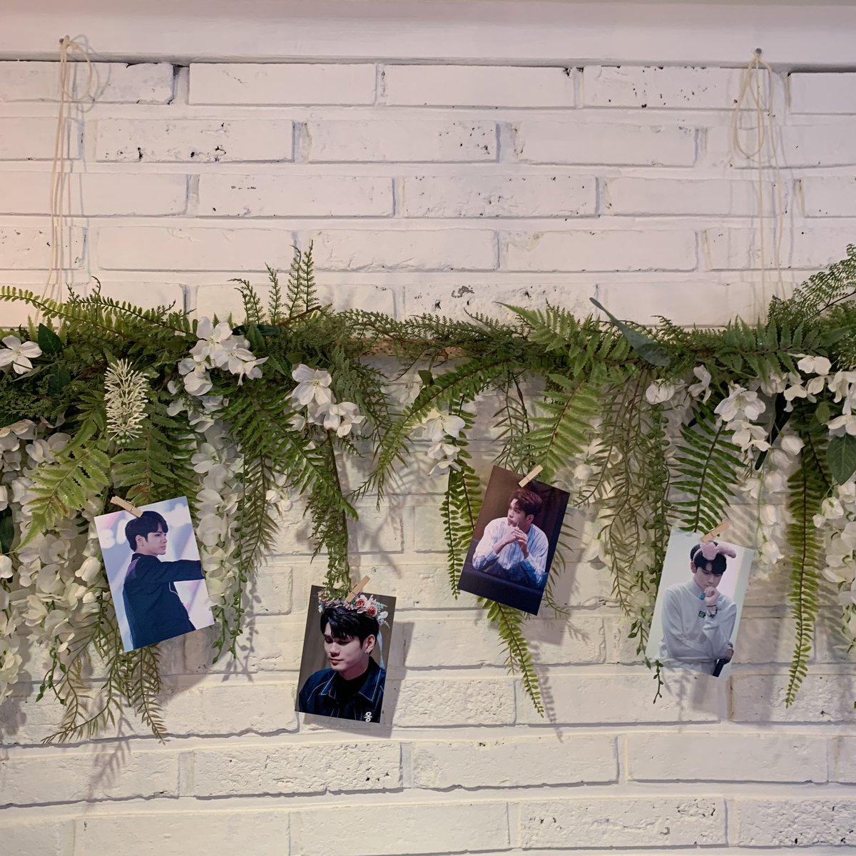 정말 완전 감사합니다~ <a href="/Narcissism_ong/">Narcissism</a> 
저는 2일전에 갔어요. 너무 감동했어요. 
#여름에_태어난_하나뿐인_성우
ร้านน่ารักมาก จริงๆคือพ่อค้าหล่อมากด้วย
น้ำแข็งเป็นรูปดอกไม้ เดี๋ยว 30 สค - 1 กันยา จะมีอีเว้นท์วันเกิดจองกุกแทนแล้วค่ะ คาเฟ่สวย แนะนำ #องซองอู