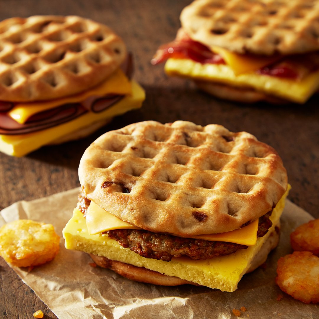 BurgerKing's tweet photo. something you actually want to wake up to. say hello to our new Maple Waffle Sandwich. https://t.co/LWtKi12hIH