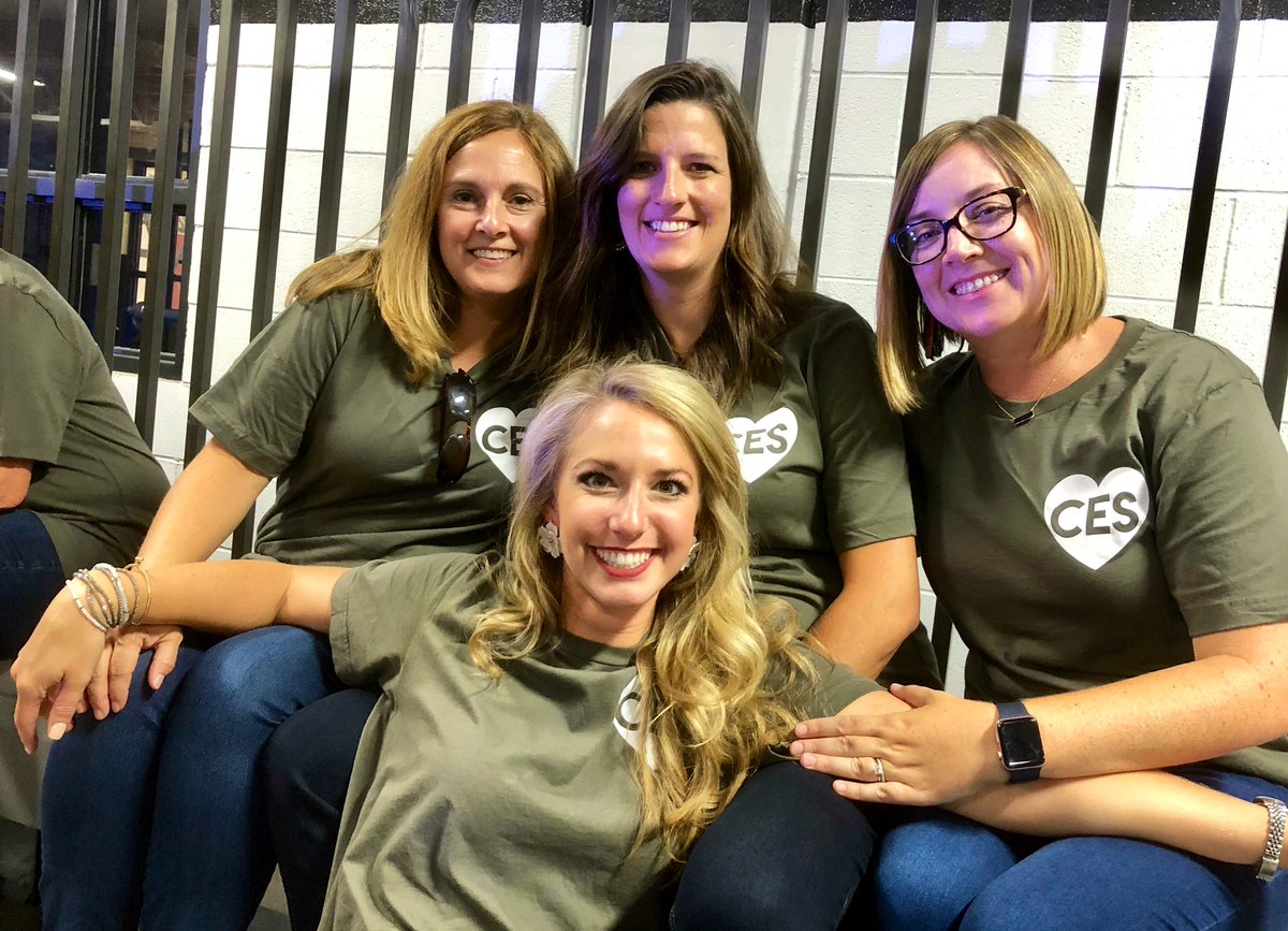 LightsLittles's tweet photo. This Firstie team is ready for a fun year as we kick it off in style at @GCISD Convocation!! @CESCowboys @CESShimmick @TovahWoodcock @MsDyck1st @mrsdean1st #WeAreCESCowboys #WeAreGCISD #AllTheLove #MyTeam #BackTogether #WeAreHavingTheBestTime #GCISDConvocation #Motivating https://t.co/jt1kND8JmZ