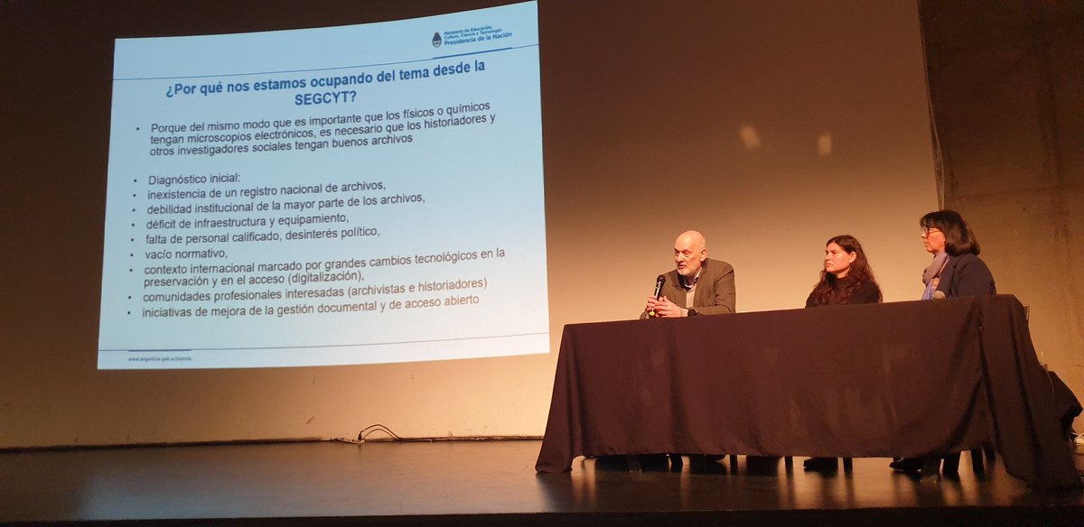 mbutel's tweet photo. Ahora, en el Centro Cultural Córdoba: Digitalización en Instituciones de la Memoria. Organizado por el Archivo Histórico de la Provincia de Córdoba. #sndh @BiblioHack @CC_Argentina https://t.co/cdG2EdLwSo