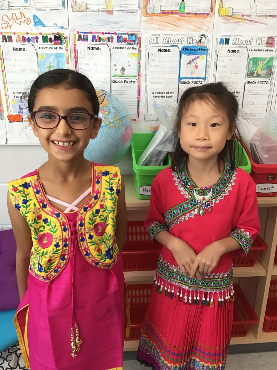 Ms_Rose89's tweet photo. When you are soooo excited to learn about cultures and traditions that you come to school the next day in these beautiful cultural outfits!!! #traditions @TonyPontesPS https://t.co/xA0sCDv2ea