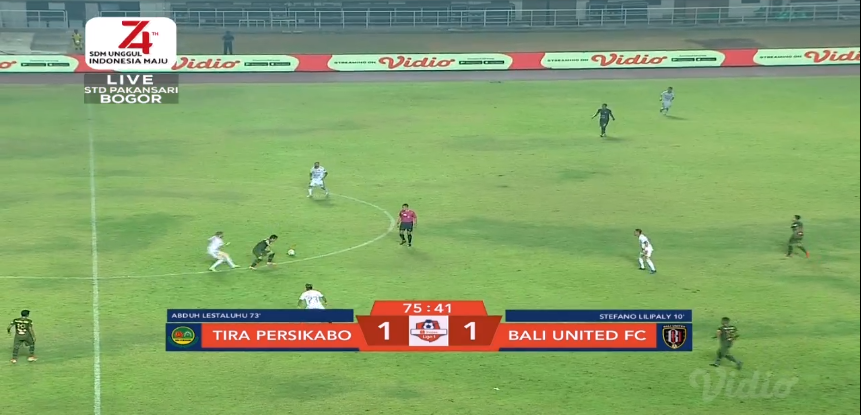 Indosiar's tweet photo. @pstni_official @BaliUtd 73' Abduh Lestaluhu yang terpeleset berhasil mengarahkan bola ke arah gawang Bali United!
@pstni_official 1 vs 1 @BaliUtd
#ShopeeLIGA1
#PSTIRADay
#BaliUnitedDay https://t.co/C6buNbIWYb