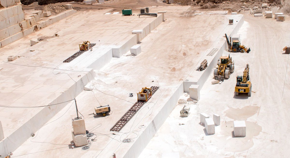 NassarStone's tweet photo. Nassar Stone is your strong global partner for your projects’ success. The wide collection of modern neutrals from our own quarries will satisfy every design mood and budget. Contact us for more!
#nassarstone #35years #jerusalemstone #omanimarble #sinteredstone #construction https://t.co/kE6UA0sHtp