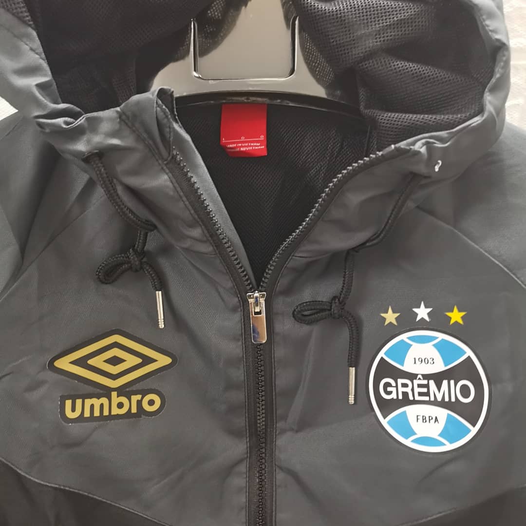 corta vento umbro gremio