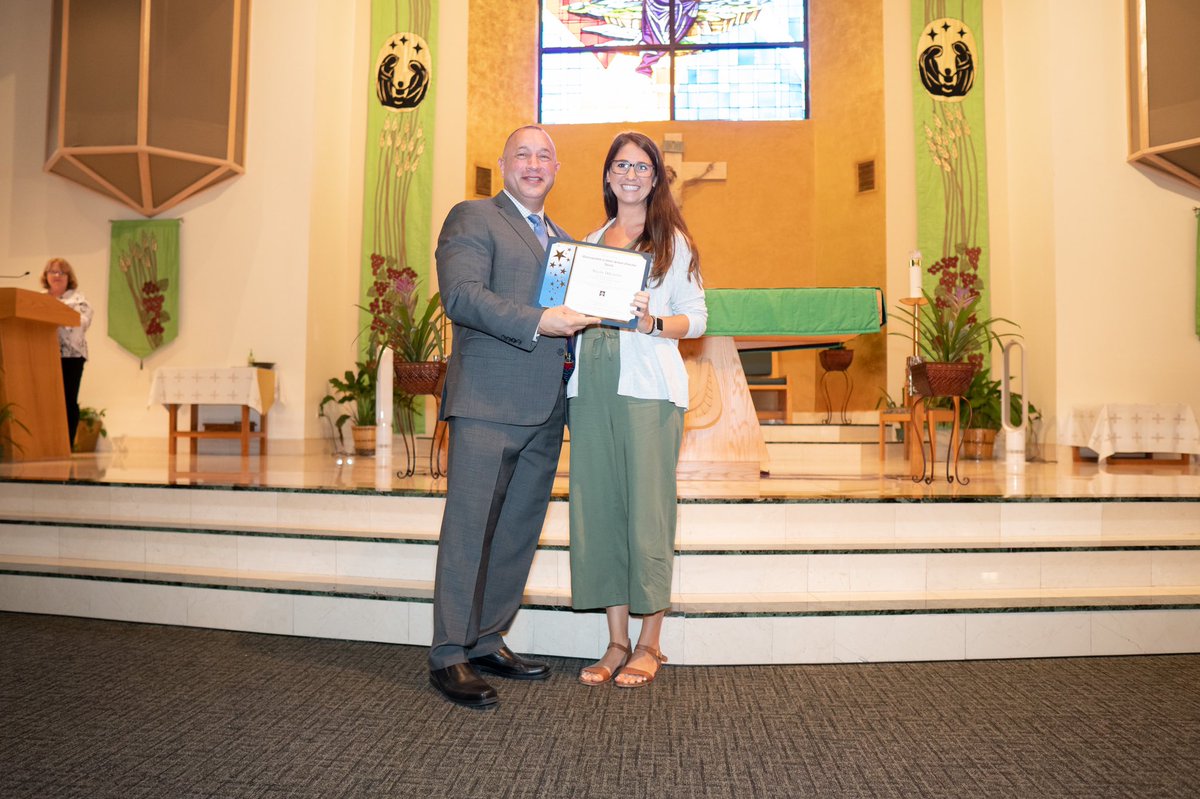 stjcspanthers's tweet photo. Congratulations  to our wonderful Kindergarten teacher, Ms. Nicole DiLoreto, on her recognition as the 2019 Diocese of Orlando Distinguished Catholic School!

#SJCSTeacher #OrlandoTopEducator #OrlandoBest https://t.co/fzyI5fZ2Cv