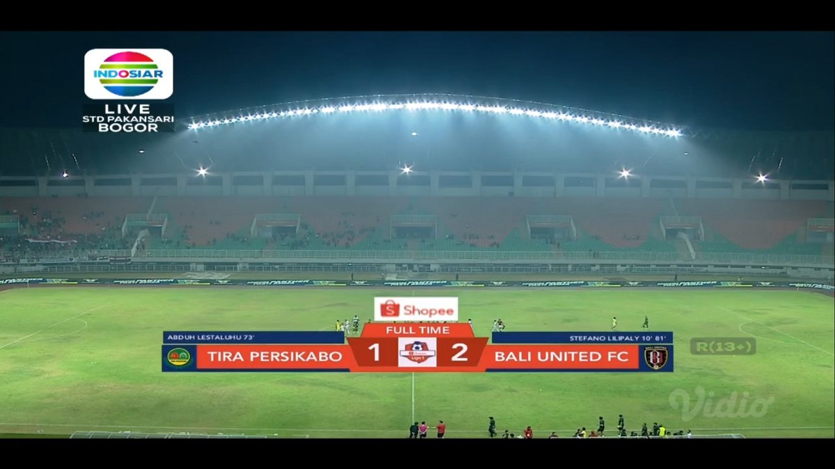 Indosiar's tweet photo. Full Time:
@BaliUtd berhasil menggagalkan rekor kemenangan @TIRAPersikabo
Skor akhir menjadi @TIRAPersikabo 1 vs 2 @BaliUtd
#ShopeeLIGA1
#PSTIRADay
#BaliUnitedDay https://t.co/1FLDaJJHRA