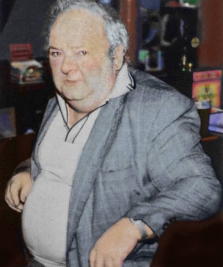 CasualFUTDad's tweet photo. Paddy Losty lives to tell the tale about the McGregor spat. What a true legend this man is #pintsman https://t.co/Y3AViCGeXn