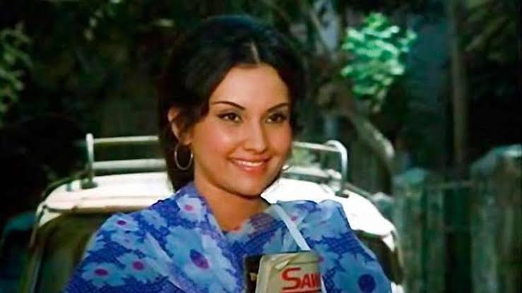 atulmohanhere's tweet photo. #SadNews Veteran actress #VidyaSinha is no more. She was known for remarkable films like #Rajnigandha #ChhotiSiBaat #PatiPatniAurWoh #Magroor. May her soul rest in peace. https://t.co/keDI3HBZ36