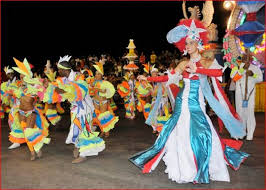 MhRogelio's tweet photo. Regresan los carnavales de La Habana casi al final del período estival: 16, 17, 18 y 23, 24 y 25. La invitación está hecha. Todos con disciplina y ganas de divertirse, vamos pa´ la calle. #YoSigoAMiPresidente. Todos #SomosCuba y justos #SomosContinuidad. https://t.co/JvYtu6kaAP