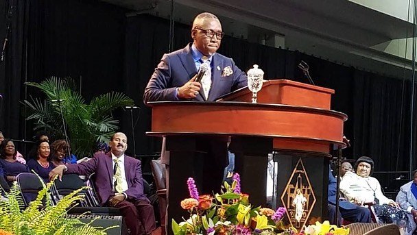 rlw_za's tweet photo. Bishop Stephen Zondo of Johannesburg, South Africa preaching, What The Devil Saw On Pentecost." tune in live via https://t.co/hgn8XA3Cz5 #PAWinc19 #NowItShallSpringForth #PAWinc #Cincinnati @ Duke Energy Convention Center https://t.co/xnJb2EjN5Q