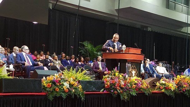 rlw_za's tweet photo. Bishop Stephen Zondo of Johannesburg, South Africa preaching, What The Devil Saw On Pentecost." tune in live via https://t.co/hgn8XA3Cz5 #PAWinc19 #NowItShallSpringForth #PAWinc #Cincinnati @ Duke Energy Convention Center https://t.co/xnJb2EjN5Q