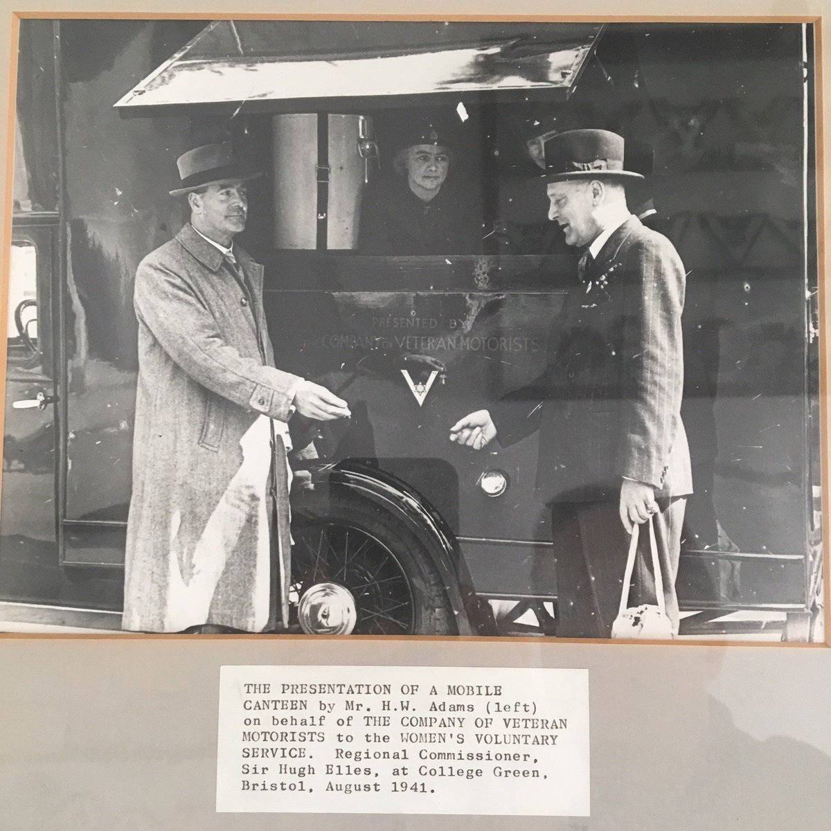 MotoringAssist's tweet photo. When you've been around as long as we have you find some pretty cool things in the archive! This edition of Good Motoring from August 1941 features (among other things) our presentation of 14 mobile canteens to @RoyalVolService 😎 #ThrowbackThursday #87NotOut #RoadSafety https://t.co/f6e7g0MYb6