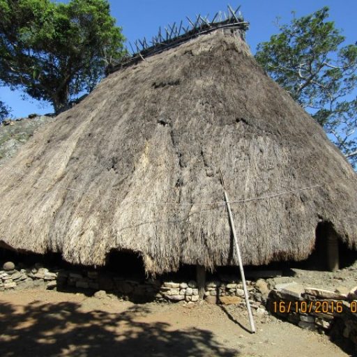 Menanamkan Rasa Nasionalisme Dan Cinta Tanah Air Dengan Media Gapura duarato.desa.id/2019/08/15/men…