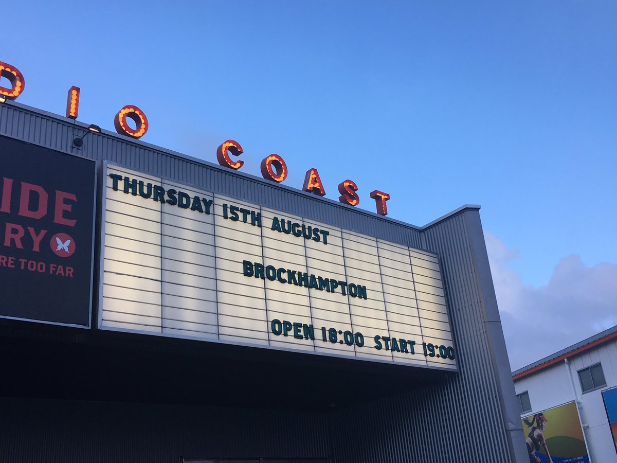 noname_records_'s tweet photo. SUMMER SONIC 3日目はブロックハンプトンよりトーパズ・ジョーンズ、ディスクロージャーよりFKJとアナログ寄りなアーティスト優先予定
とはいえ今旬なブロックハンプトンの初来日は見ておきたいんで新木場ワンマンの方来たっす
#サマソニ #BROCKHAMPTON #DISCLOSURE #TOPAZJONES https://t.co/SGgWuoqoAJ