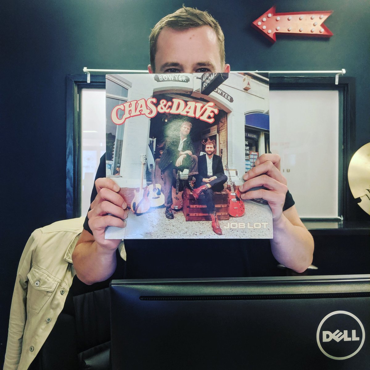 Chas and Dave in the office. 

What a dark day.

#agencylife