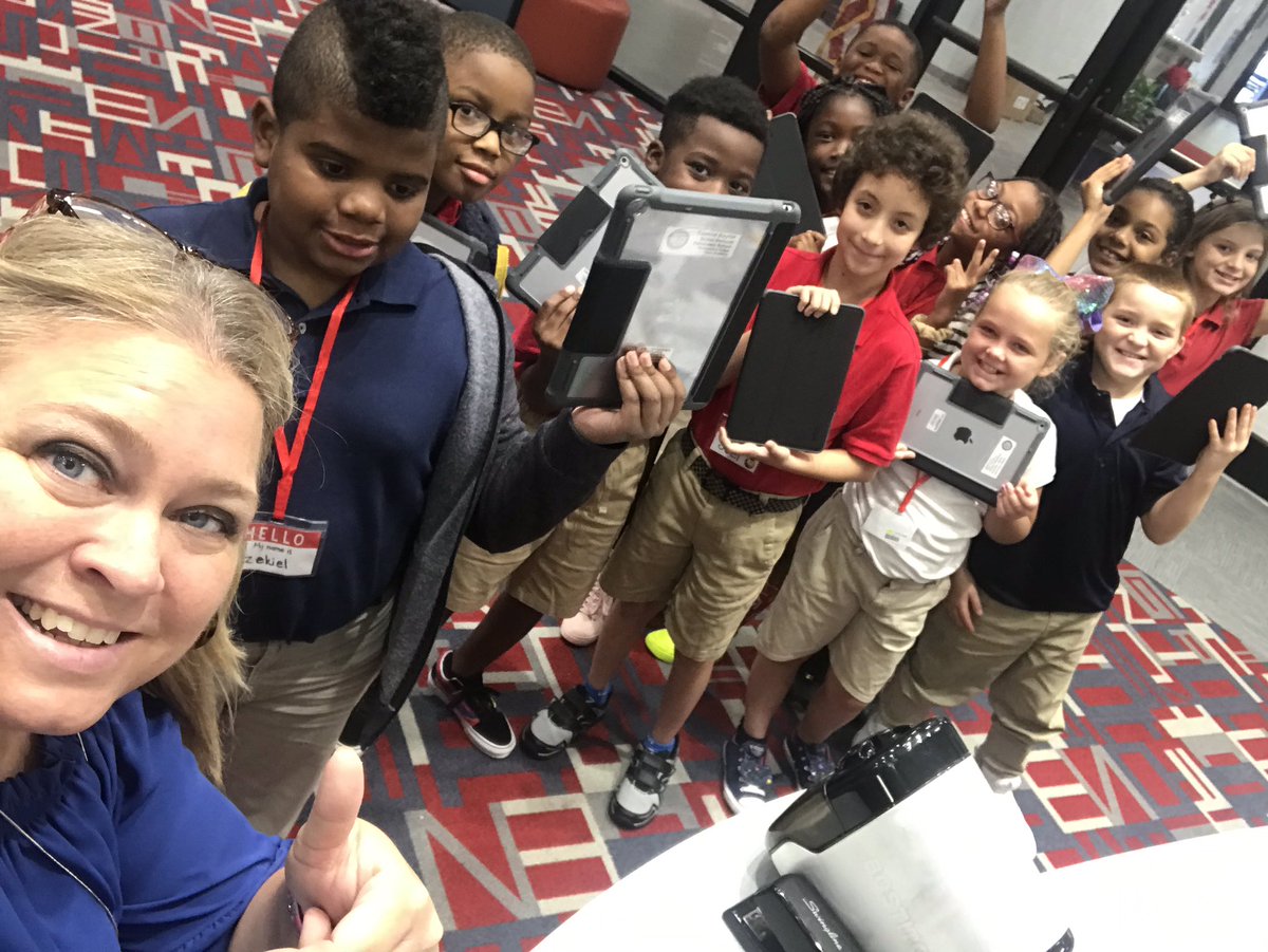 bgemedia's tweet photo. BGE 4th graders were excited to get their iPads yesterday! #LibertyLearningExperience #OneLCSS #BGEEagles https://t.co/bPBTg69PuQ