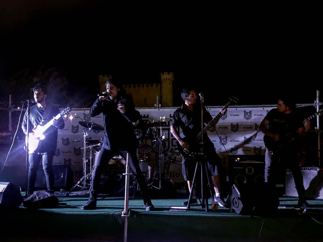 arcanimametal's tweet photo. Muchas #gracias a todos los que vinisteis a @hoteldeolmillos !!! 

Os dejamos por aquí una #foto del #show!🤘
#arcanima #metal #heavymetal #burgos #españa #burgosmola #concierto #rock #music #heavy #castillayleon #metalhead #melodic #powermetal  #picoftheday #musicphoto #concert https://t.co/o0C8vXnx3A