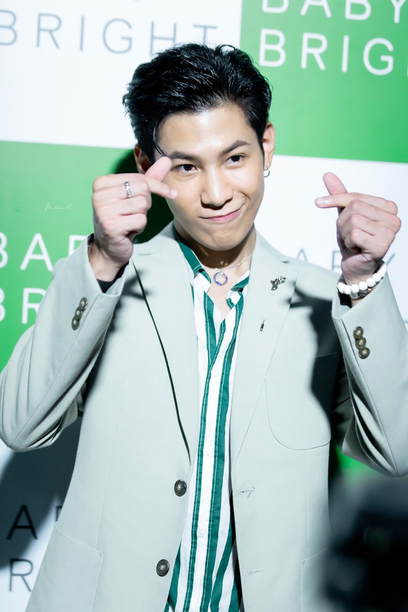 MilkmenFL's tweet photo. น่ารักเกินไปแล้ว พี่สิง 😍
#BabyBrightColorOfNature #TrueLoveWithKristSingto
@stjinx_maya
@Singtofc_Th
#สมุนจ้าวป่า
#SingtoPrachaya https://t.co/cR7njuZ1aY
