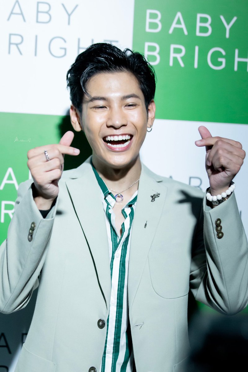MilkmenFL's tweet photo. น่ารักเกินไปแล้ว พี่สิง 😍
#BabyBrightColorOfNature #TrueLoveWithKristSingto
@stjinx_maya
@Singtofc_Th
#สมุนจ้าวป่า
#SingtoPrachaya https://t.co/cR7njuZ1aY