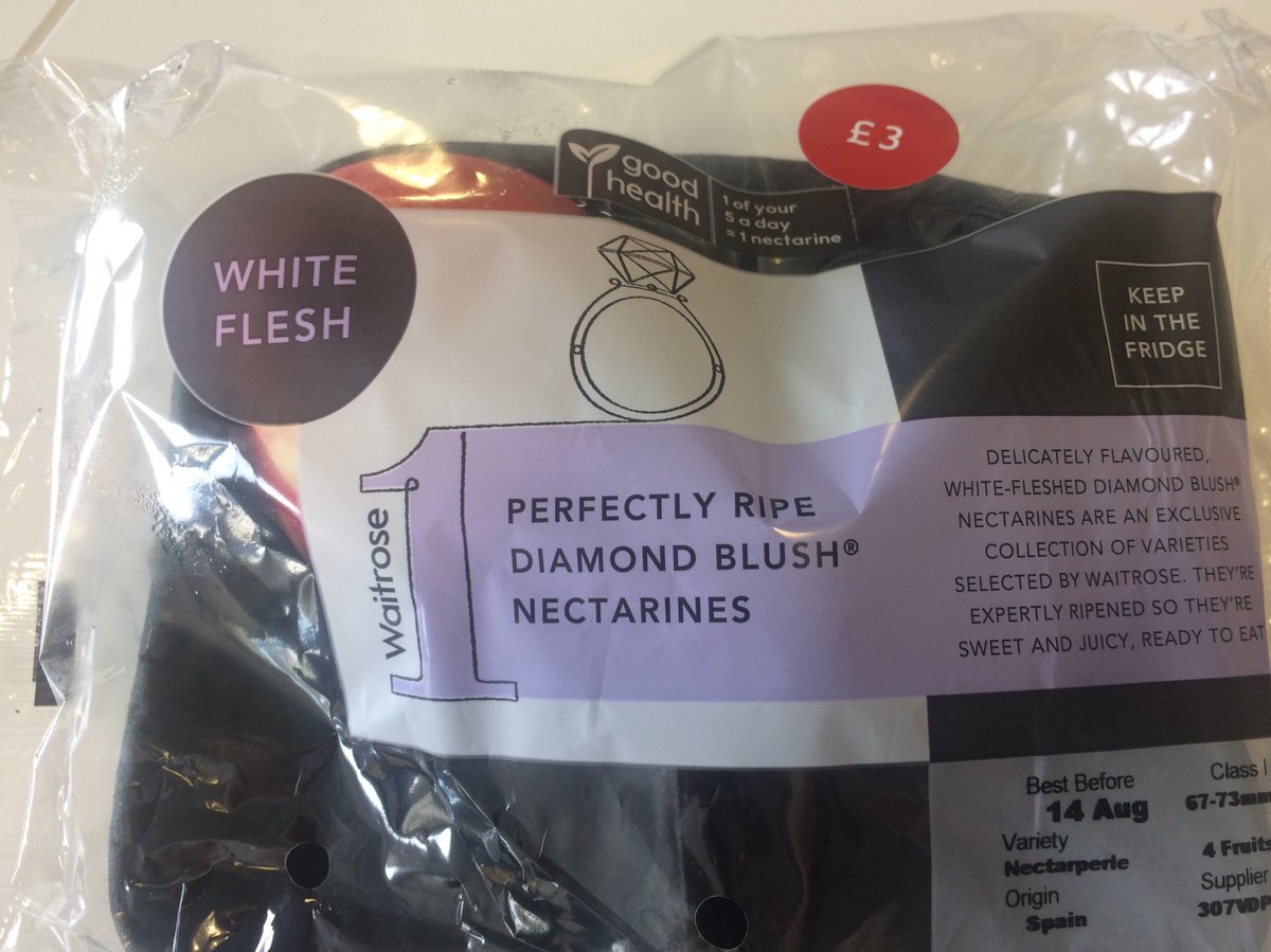 SophLouiseHall's tweet photo. Why have Mills &amp; Boon provided the copy for these nectarines #perfectlyripe #whiteflesh https://t.co/nnEsAmXzrC