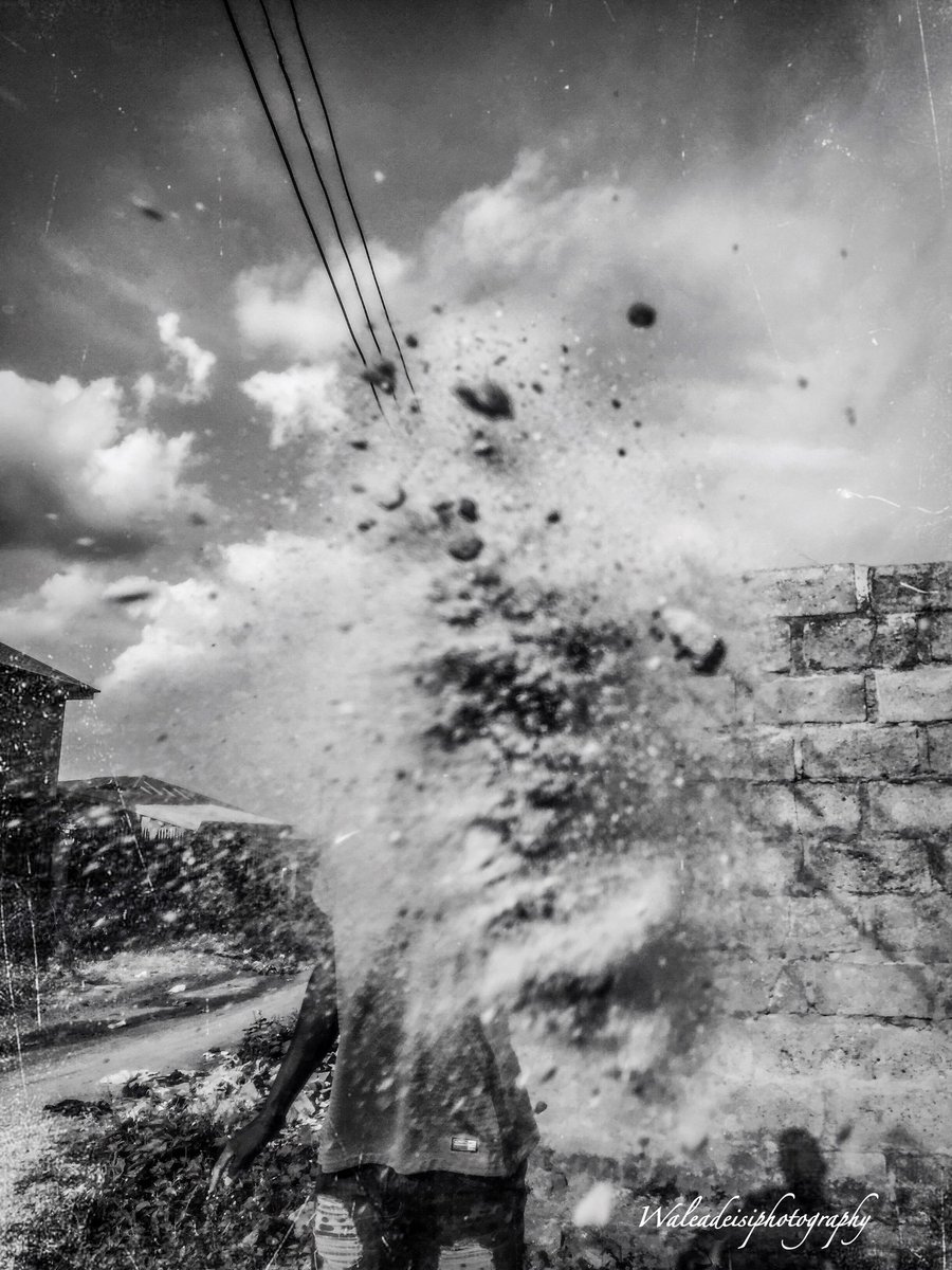 waleadebisip's tweet photo. @Reuters #Africanjournal creativity is embedded in this part of the world am a mobile documentary photographer from Nigeria and I create amazing pictures and art with my mobile phone check this out @Reuters https://t.co/TxkEdQpxmm