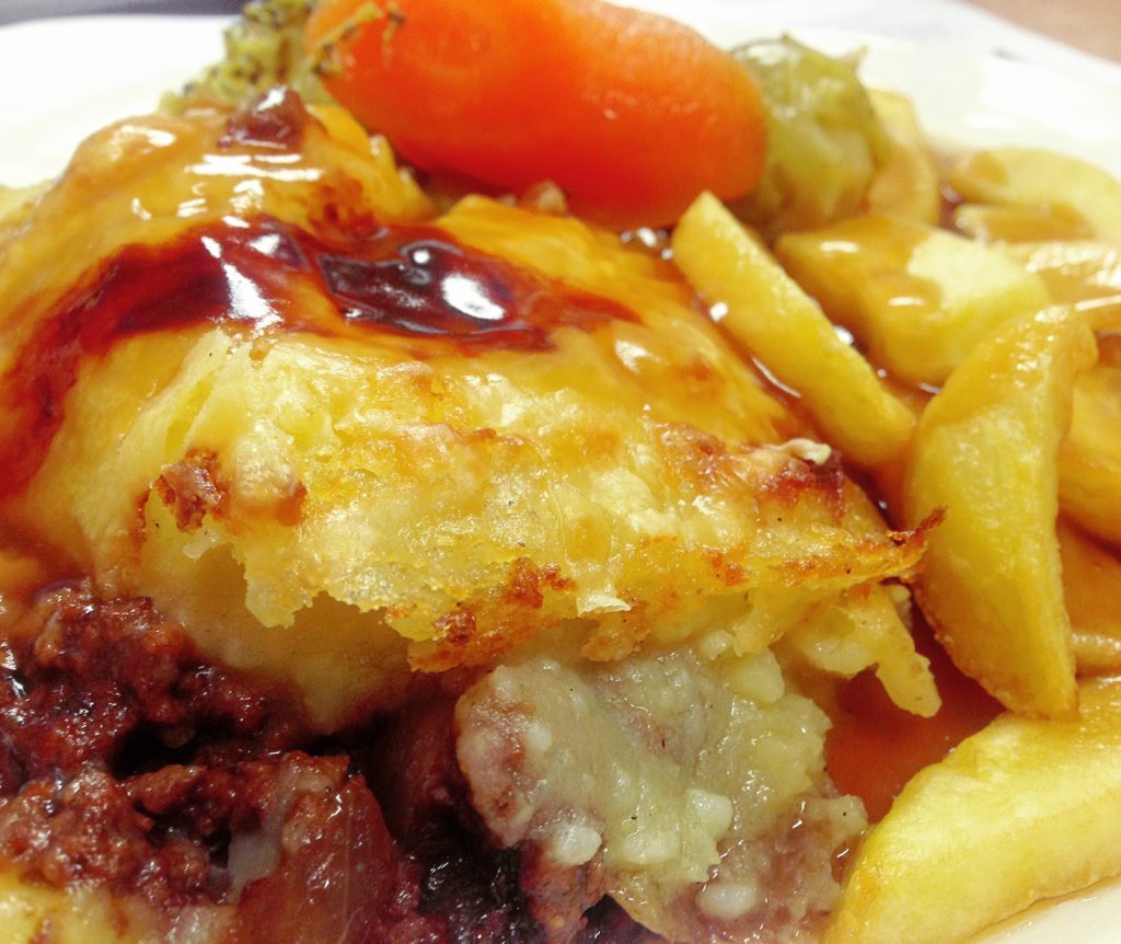 Today we have #glutenfree #cottagepie for our #lunch #special. We have loads of earls that are #gluten #free come in and ask 😝#winsfordindustrialestate #winsford #cafe #food #snack #eat #here #instagood #instafood <a href="/WinsfordIndEst/">Winsford 1-5</a>