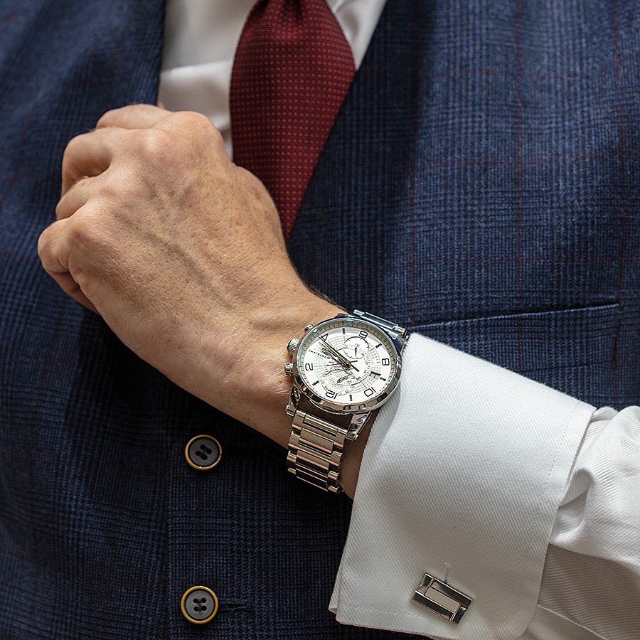 Lunnsjewellers's tweet photo. The @montblanc_world TimeWalker TwinFly Chronograph derives its name from the movement which features a centre-mounted elapsed-minutes hand. The elapsed-minutes hand, like the elapsed-seconds hand, is a flyback hand…hence the name “TwinFly”.
#preownedwatch #lunnswatches https://t.co/5G1ClDKbbK