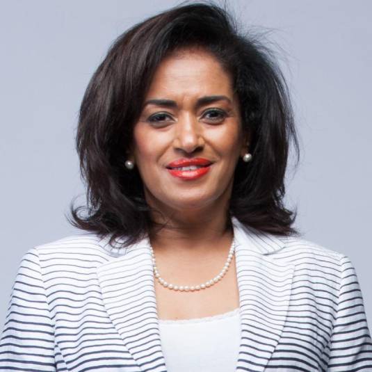 PulseLiveKenya's tweet photo. If they both vie for Nairobi Governorship in 2022, who will you vote for? 🤔

💖For Esther Passaris
🔄For Miguna Miguna https://t.co/zvV6BQX2Aa