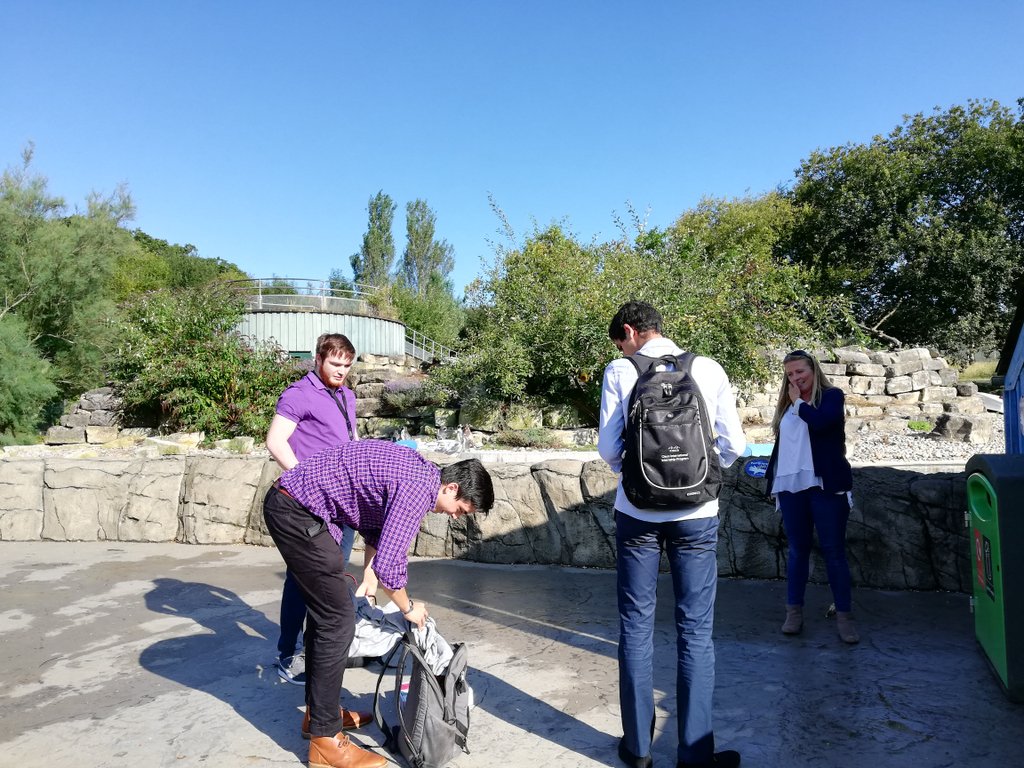 JillR16's tweet photo. #exremeblue at Marwell https://t.co/Bh3o1AST8d
