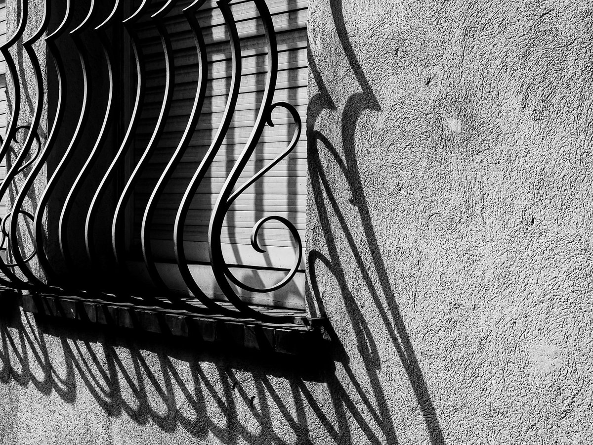 XCPhotographyUK's tweet photo. What can I say, I love french windows I always think of Dogtanian whenever I look at #Frencharchitecture, my @olympusuk #omdem10markiii darn fine piece of kit!
#shadows #frenchwindow #travelphotography #traveler  #travelawesome #travel #frenchriviera #france #iron #traveltheworld https://t.co/Hp4OGjZTlR