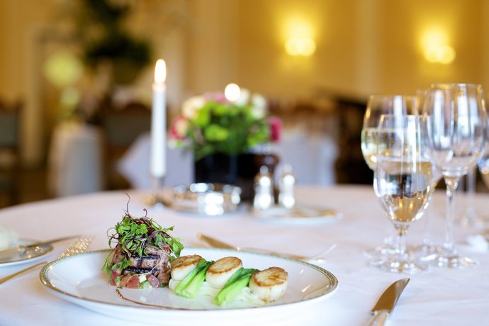 TravelKingly's tweet photo. The Grand Hotel Eastbourne😘🥰
#Travelguide@travelkingly.com https://t.co/DkdCUKSsM6