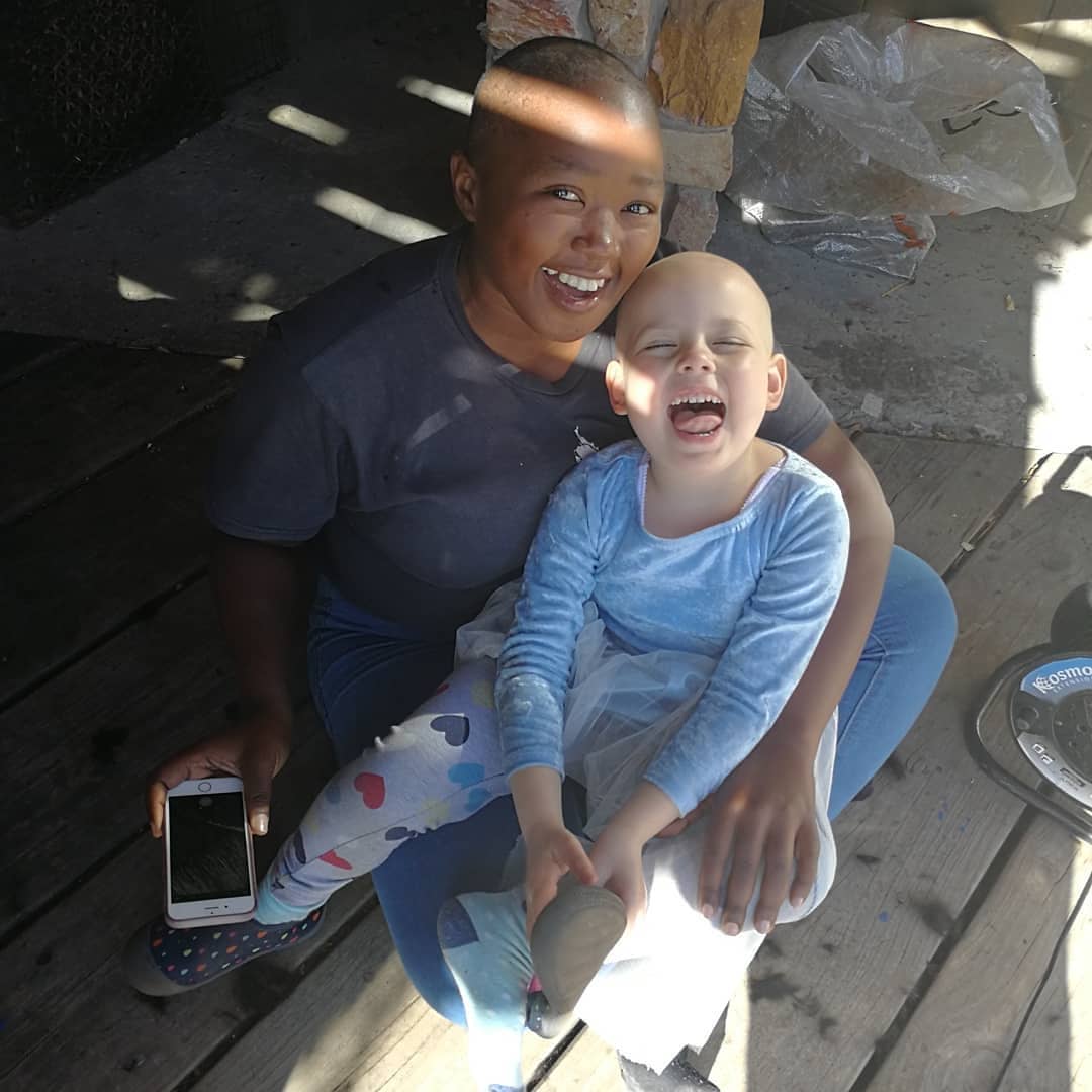 African_Campus's tweet photo. #ThrowbackThursday!

It's been a year since our shavathon for the youngest in our African Campus family, after Alba lost her hair during chemo treatment for leukemia. Today we're happy to say that Alba's treatments are going very well, and her hair has grown back nicely 🥰 https://t.co/7TtcJ4Ngsb