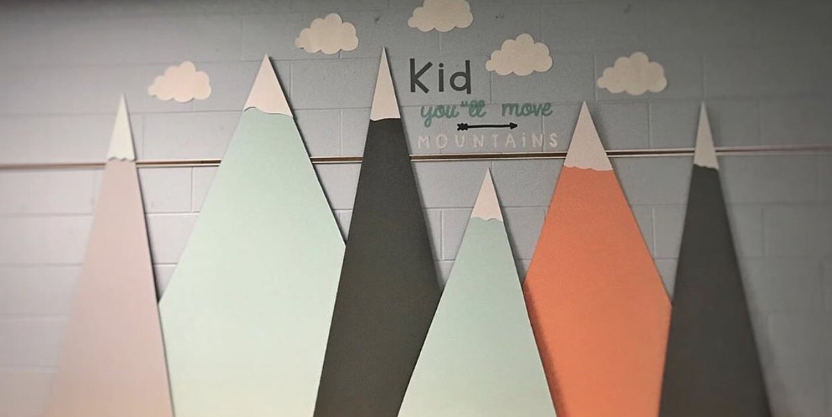 xococo40's tweet image. 2nd grade teacher from Northern Michigan who could still use support to #clearthelists #clearthelistsMI I can’t wait to welcome my students into this space in a couple weeks! amazon.com/hz/wishlist/dl…