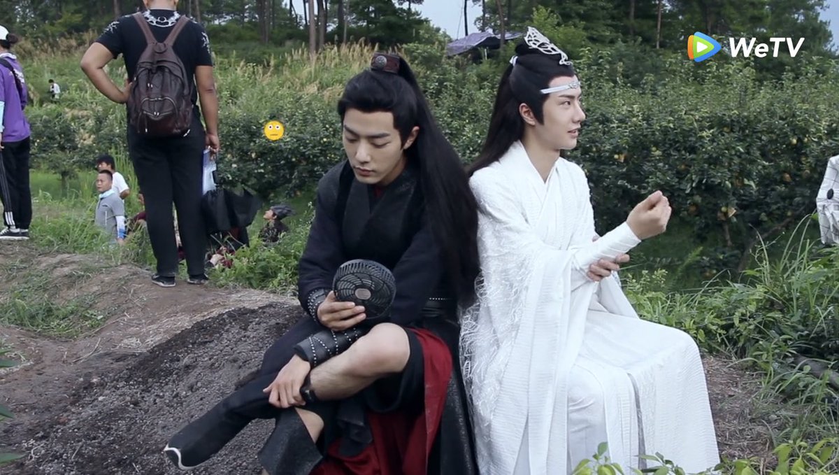 WeTVThailand's tweet photo. ไหนๆ เกิดอะไรขึ้นกับ #ทวงคืนจ้านเกอจากองค์ป๋อ /ไม่เห็นรู้เรื่องเลย🙈🙊🙉

ปล.อดใจรอรายละเอียด #ปรมาจารย์ลัทธิมารTHfanmeeting กันอีกนิดน้า🤟🏻

🎬 ระหว่างรอซ้อมเก็บโมเมนต์ในซีรีส์ก่อนนะ 👉🏻https://t.co/d7dat9XmXG

#WeTVth https://t.co/AI0qwQDwFG