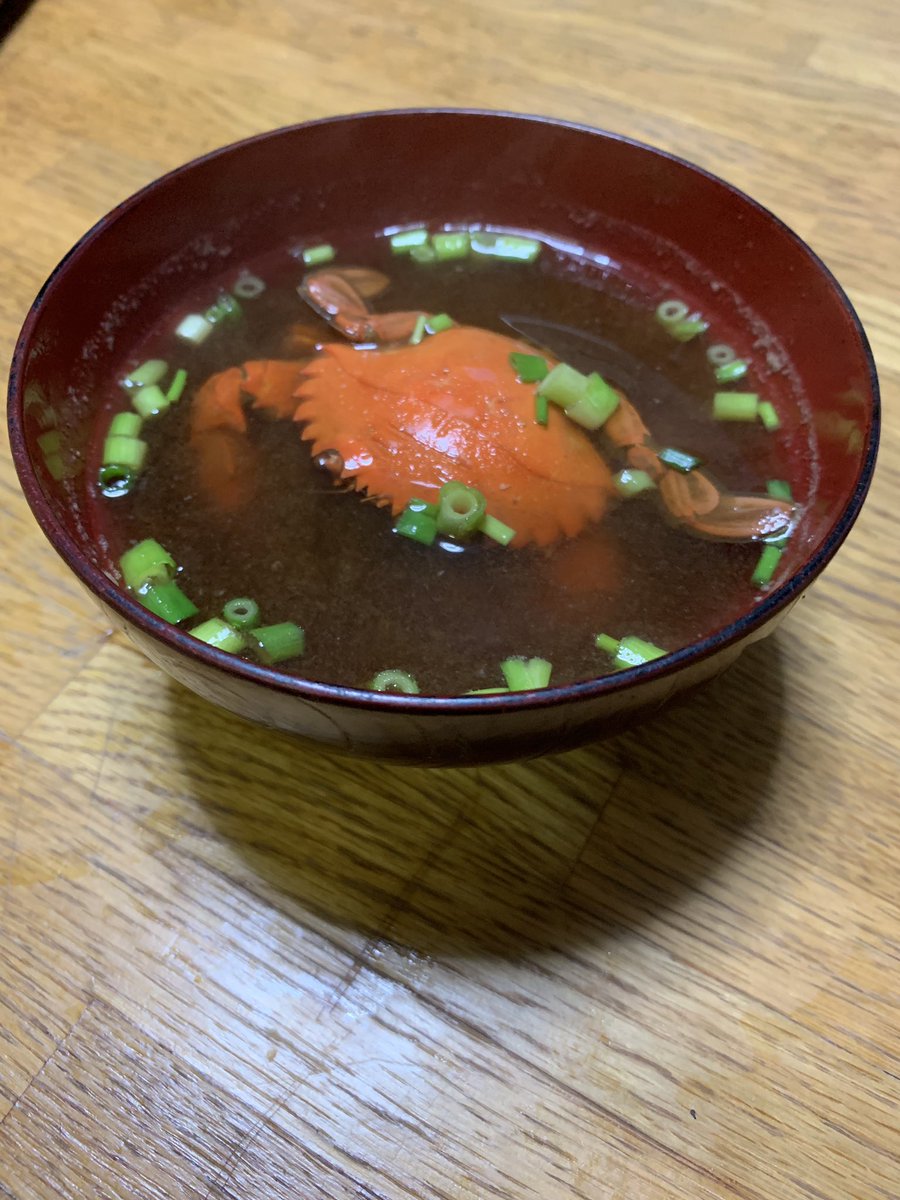 ワタリガニの味噌汁