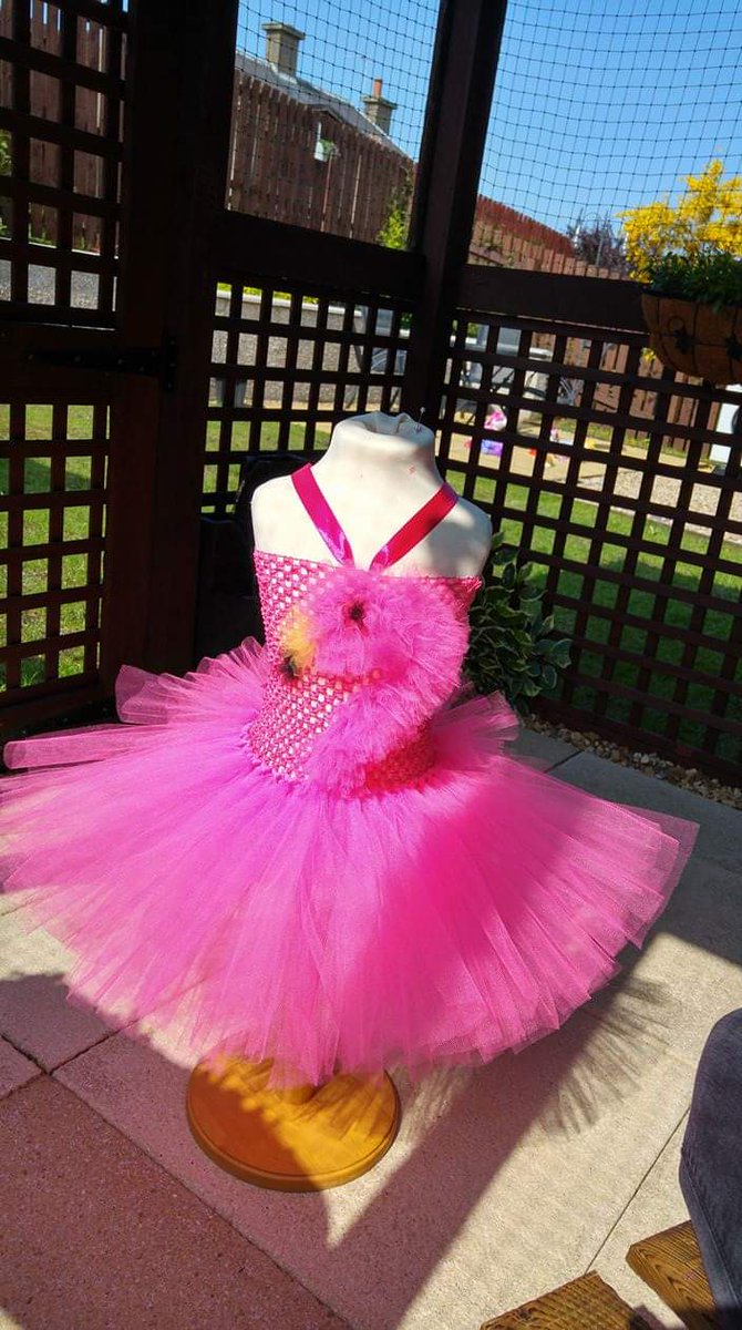 CrewTutu's tweet photo. Matching mummy and daughter tutus for a beach themed party!! #Flamingo #motheranddaughter #matchingdresses #tutu #handmadebyme #beachparty #summer https://t.co/QF9S45jBX5
