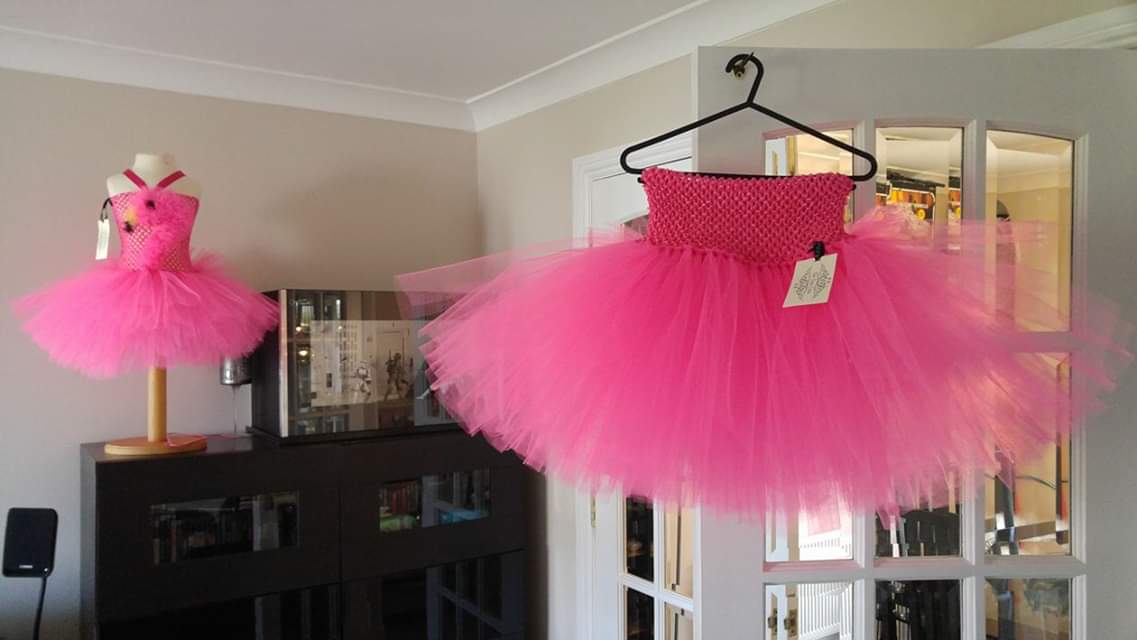 CrewTutu's tweet photo. Matching mummy and daughter tutus for a beach themed party!! #Flamingo #motheranddaughter #matchingdresses #tutu #handmadebyme #beachparty #summer https://t.co/QF9S45jBX5