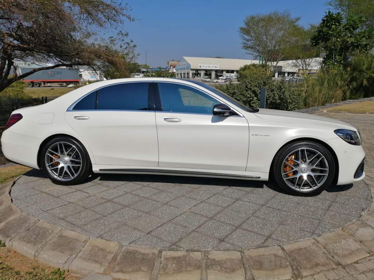 osipuka's tweet photo. I wish to congratulate my brother, friend and comrade who helped us a lot in our recent campaign; @Mzidlanga on his latest purchase. Of all the work he did, he deserves it ✊🏾🙌🏾🙌🏾🔥🔥🔥 #CongratulationsChief https://t.co/AxgJHMuX51